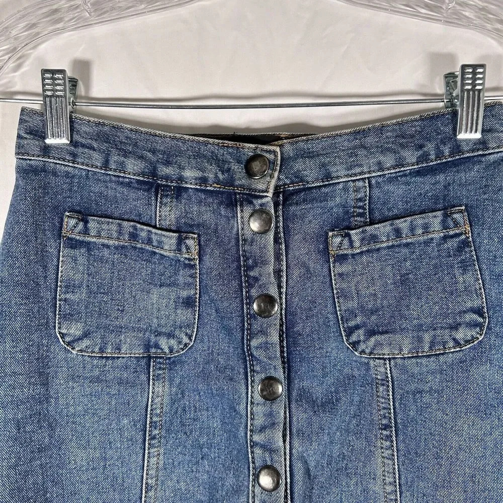 Urban Outfitters Jean Skirt Women's XS Medium Wash Snap Button Front - Picture 2 of 9